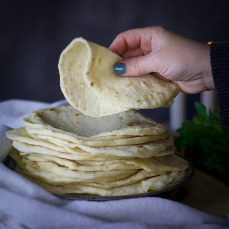 Easy Homemade Flour Tortillas Recipe